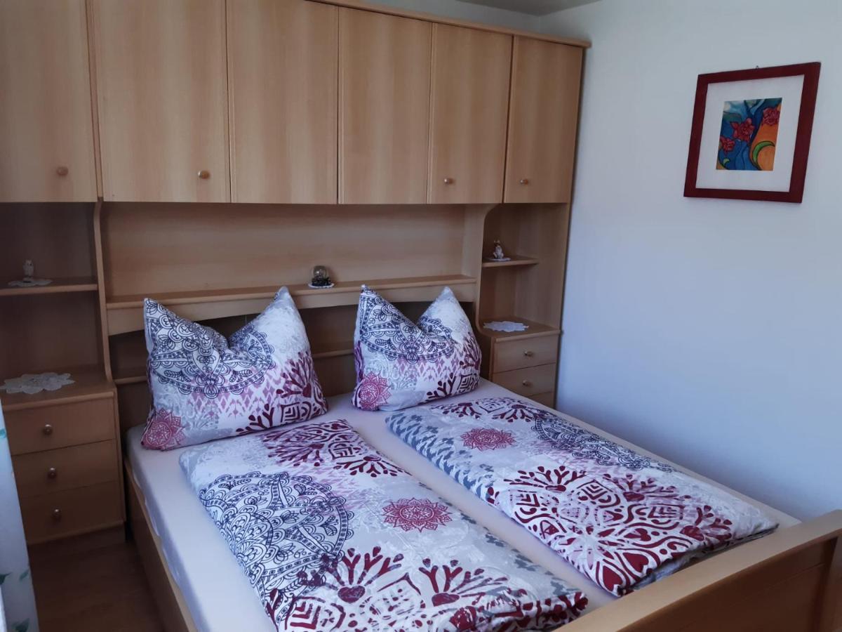 Ferienwohnung Haus Bergfrieden แกร์โลสแบร์ก ภายนอก รูปภาพ