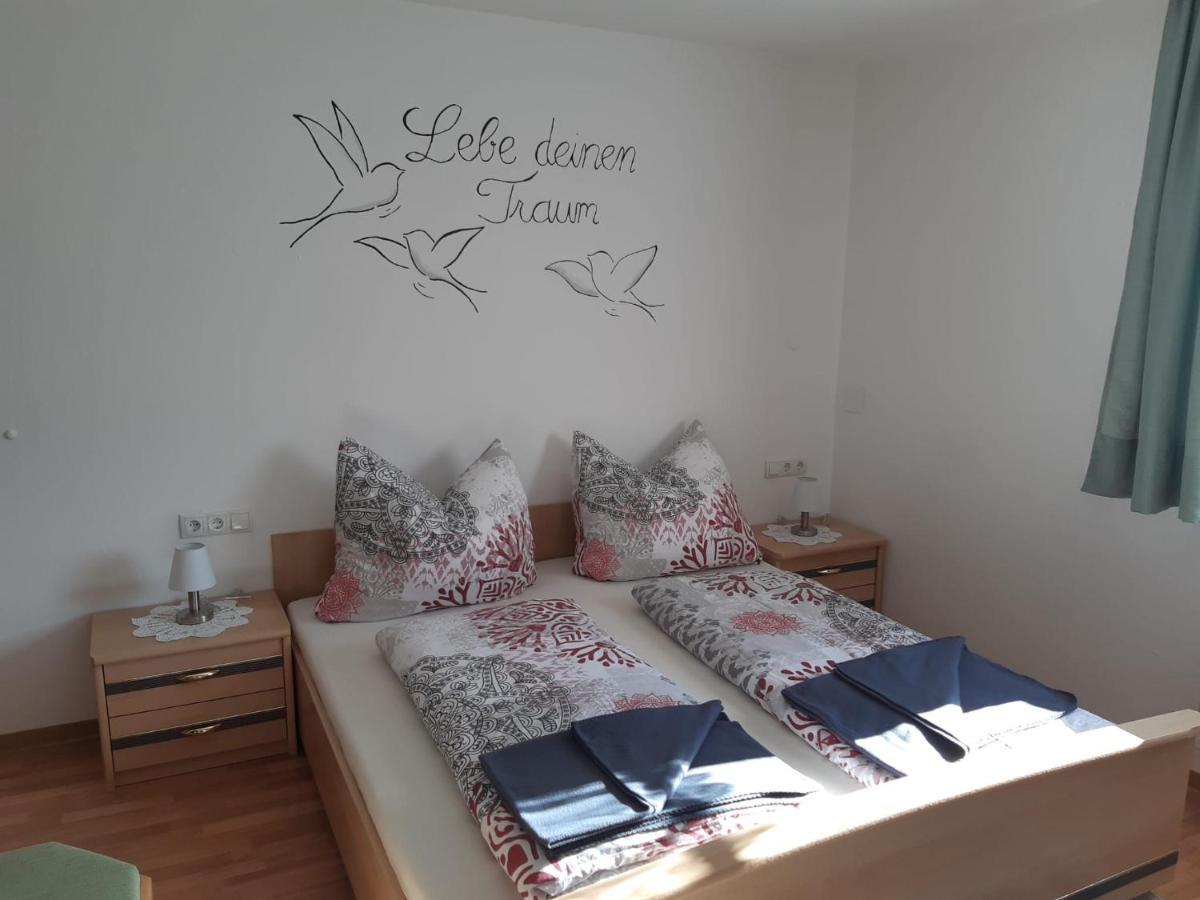 Ferienwohnung Haus Bergfrieden แกร์โลสแบร์ก ภายนอก รูปภาพ